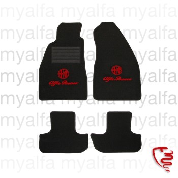 Fussmatten GTV (916) 4-teilig schwarz, rotes Emblem Tuftvelour, gekettelt, Rückenbeschichtung: Latex