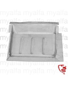 Bodenblech hinten rechts -    102 2000/106 2600 Spider 2+2  Sitze