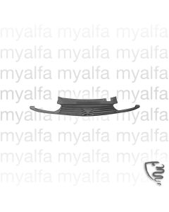 Kühlergrill 145/6 Bj. >96     (geschlos sene Ausführung)    