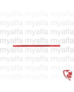 Heckzierblende 75 (zwischen   den Rüc kleuchten) ROT        