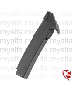 DOOR GLASS CHANNEL END SEAL GT BERTONE RIGHT