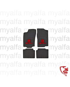 Fußmatten 155 schwarz/rotes Emblem Tuftvelour,gekettelt,Rückenbeschich tung:Latex-Feinpräg