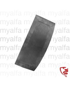 RUBBER MAT UNDER DASHBOARD    RIGHT SECTION - 750/101 SPIDER